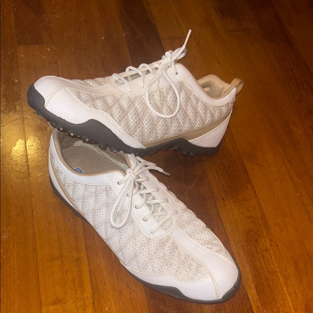 ✨LIKE NEW: FootJoy White and Tan Athletic Shoes